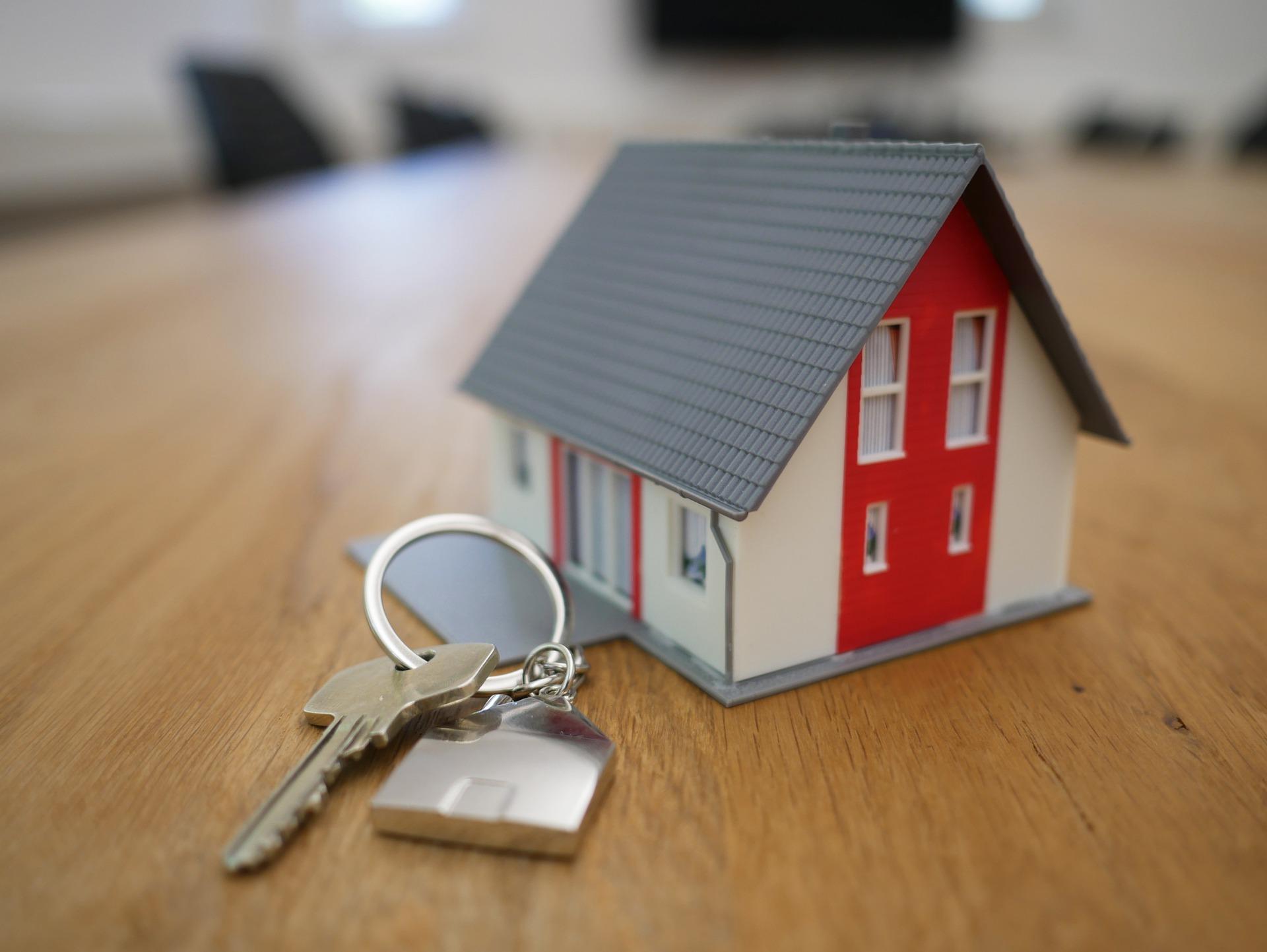 Llaves de una casa puesta en alquiler en Sabadell