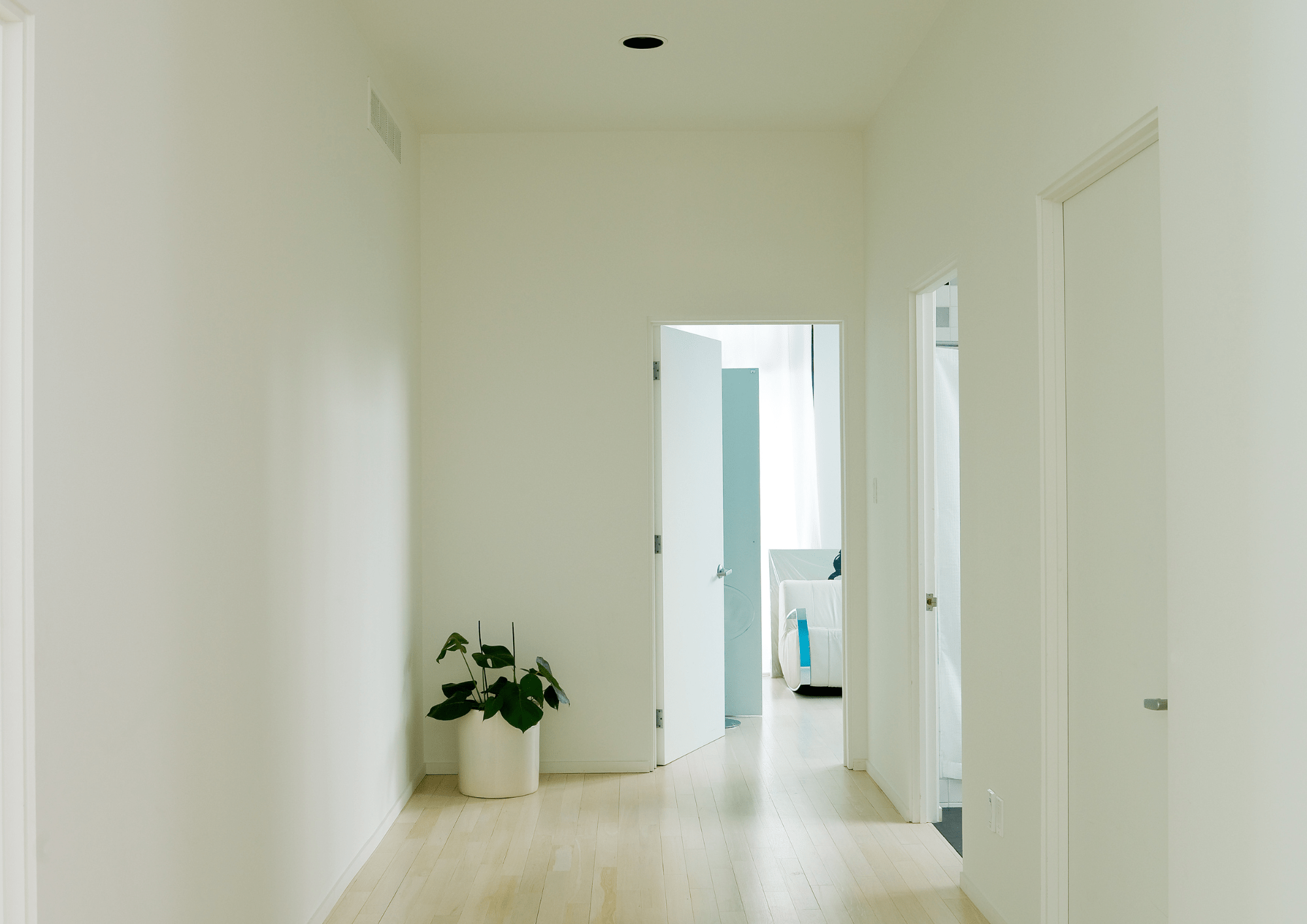 Fotografía de referencia de pasillo de piso 