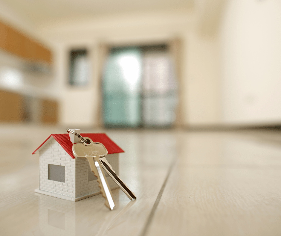 Llaves de nuevo hogar que atrae a los compradores